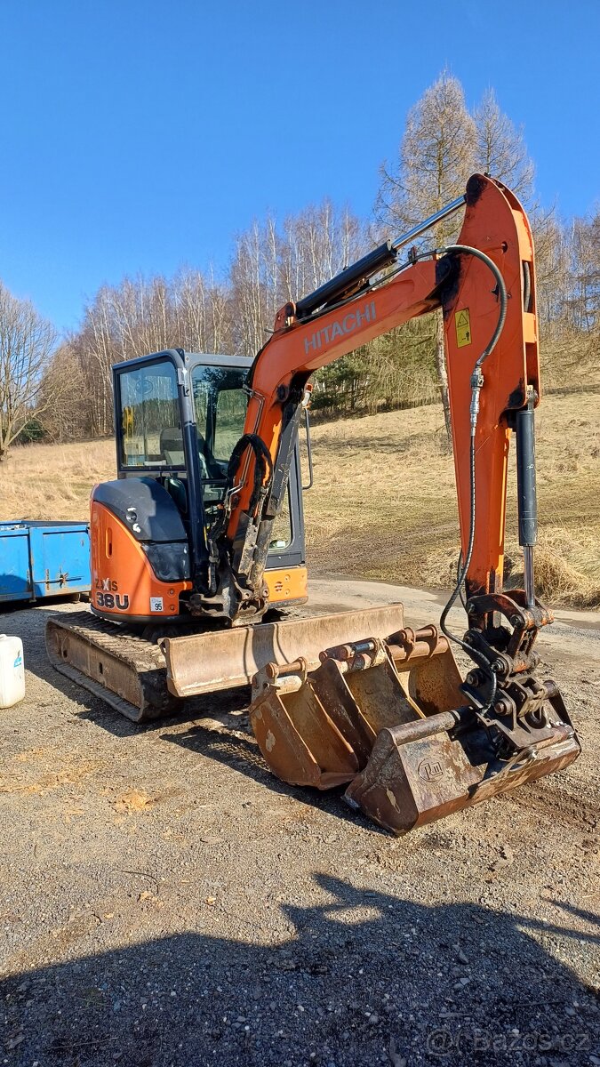 Hitachi U38 zaxis
