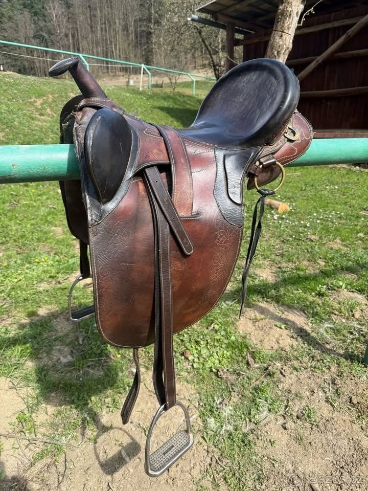 Originální australské sedlo