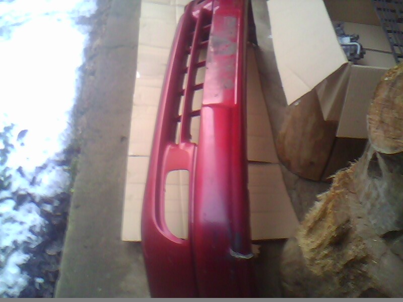 Přední nárazník Citroen Saxo 2001