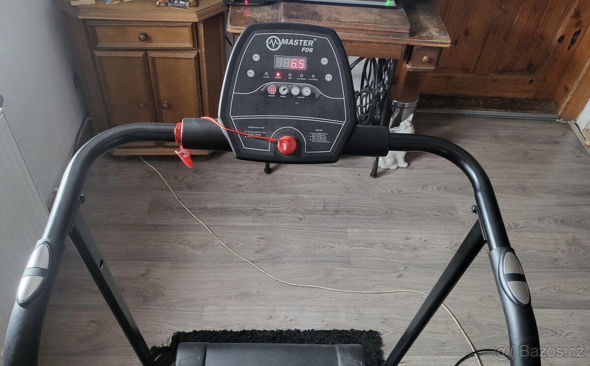 Pás běžecký el.