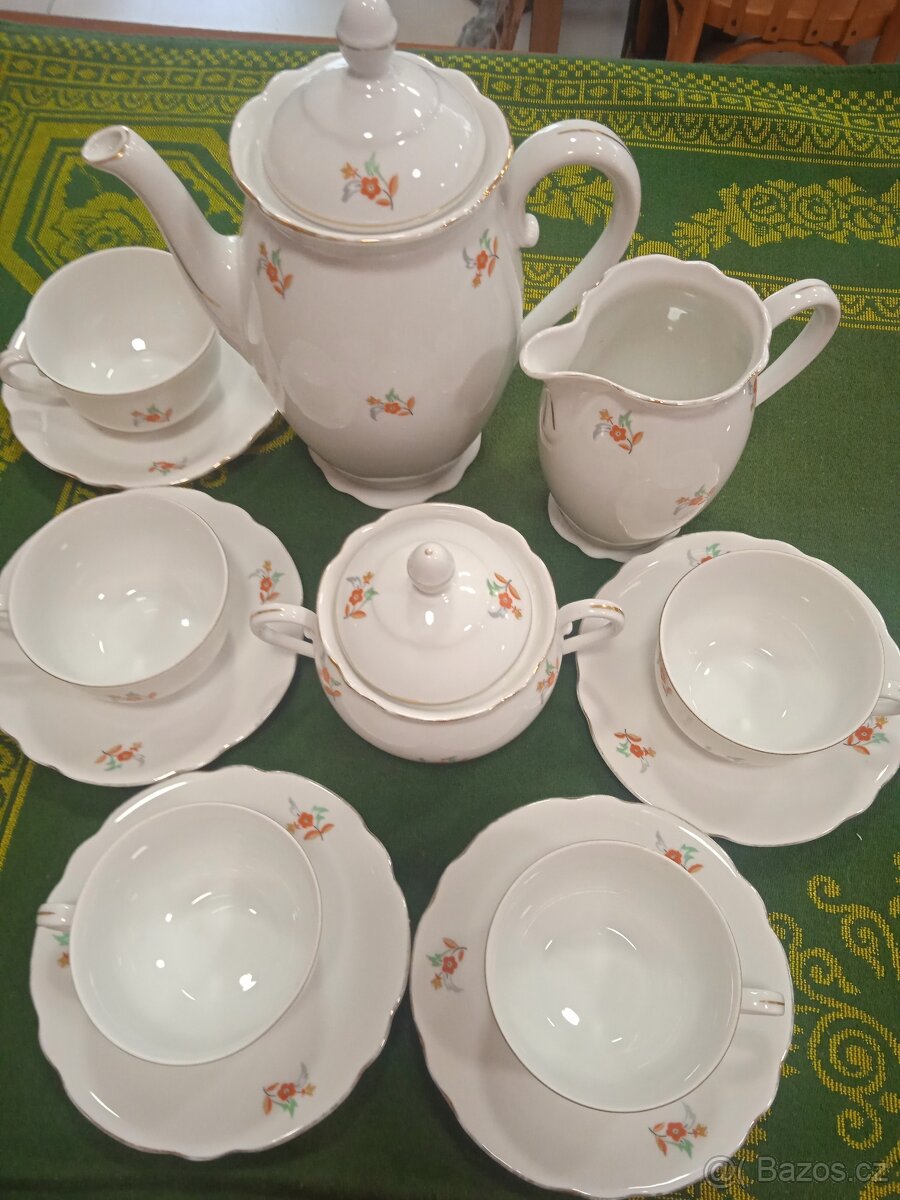 STARÁ PORCELÁNOVÁ SOUPRAVA