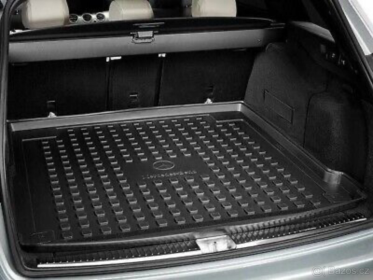 Vana do kufru Mercedes w205 C
