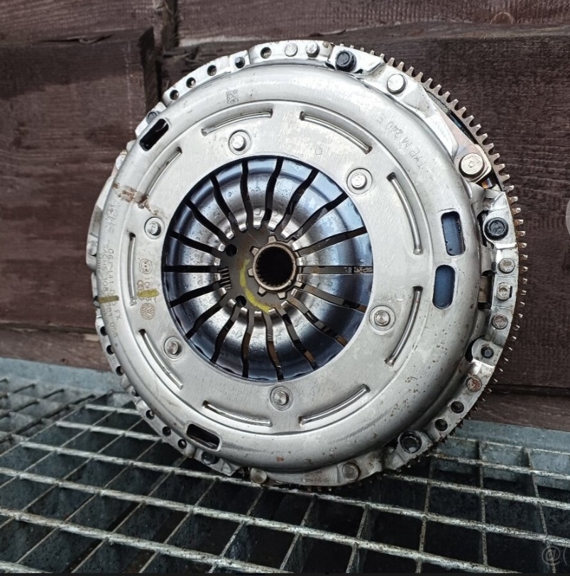 Spojková sada SACHS 2,5 tdi 96kw a 128kw