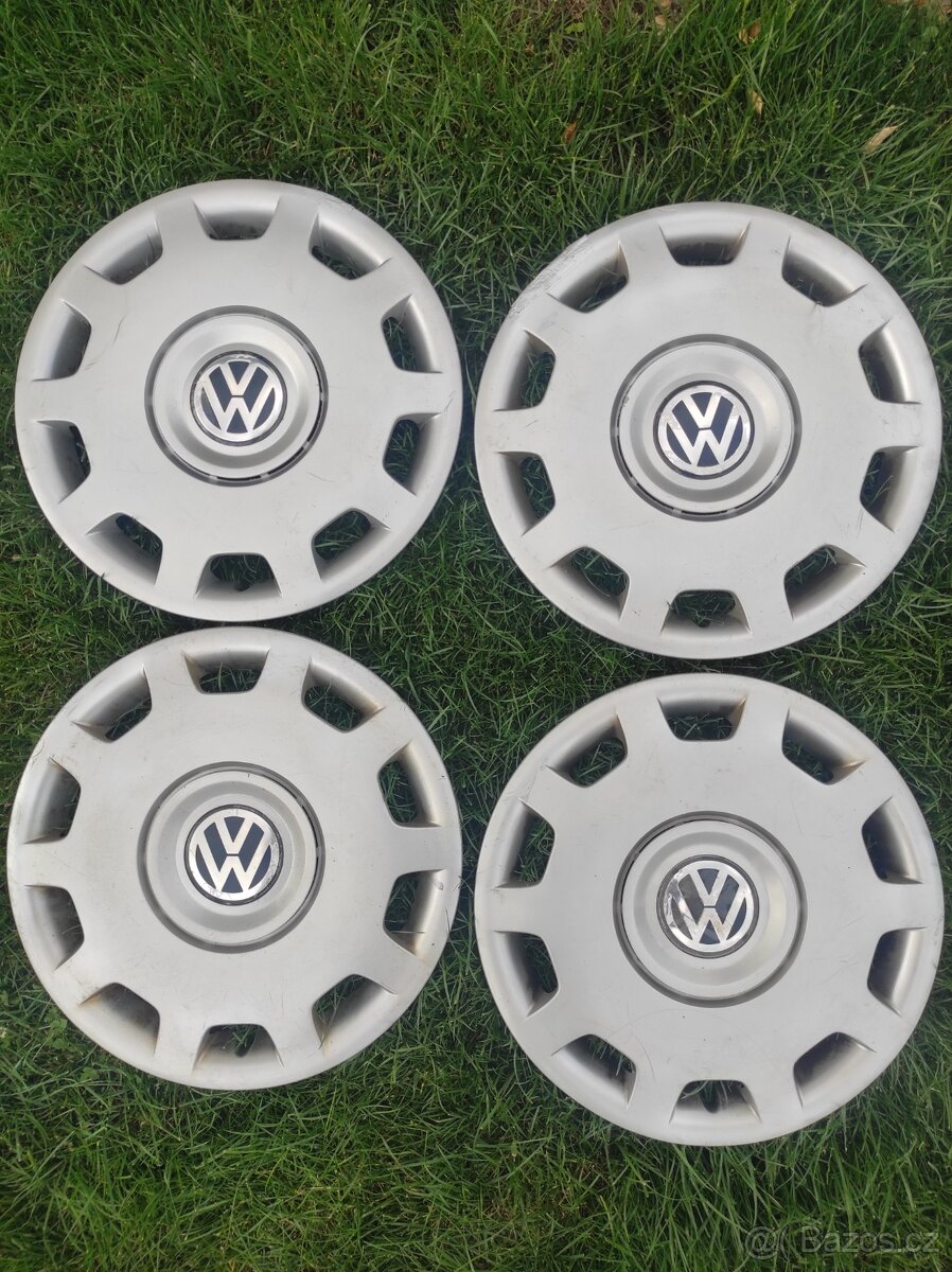 Sada 4 kusů poklic VW Passat B5 (15")