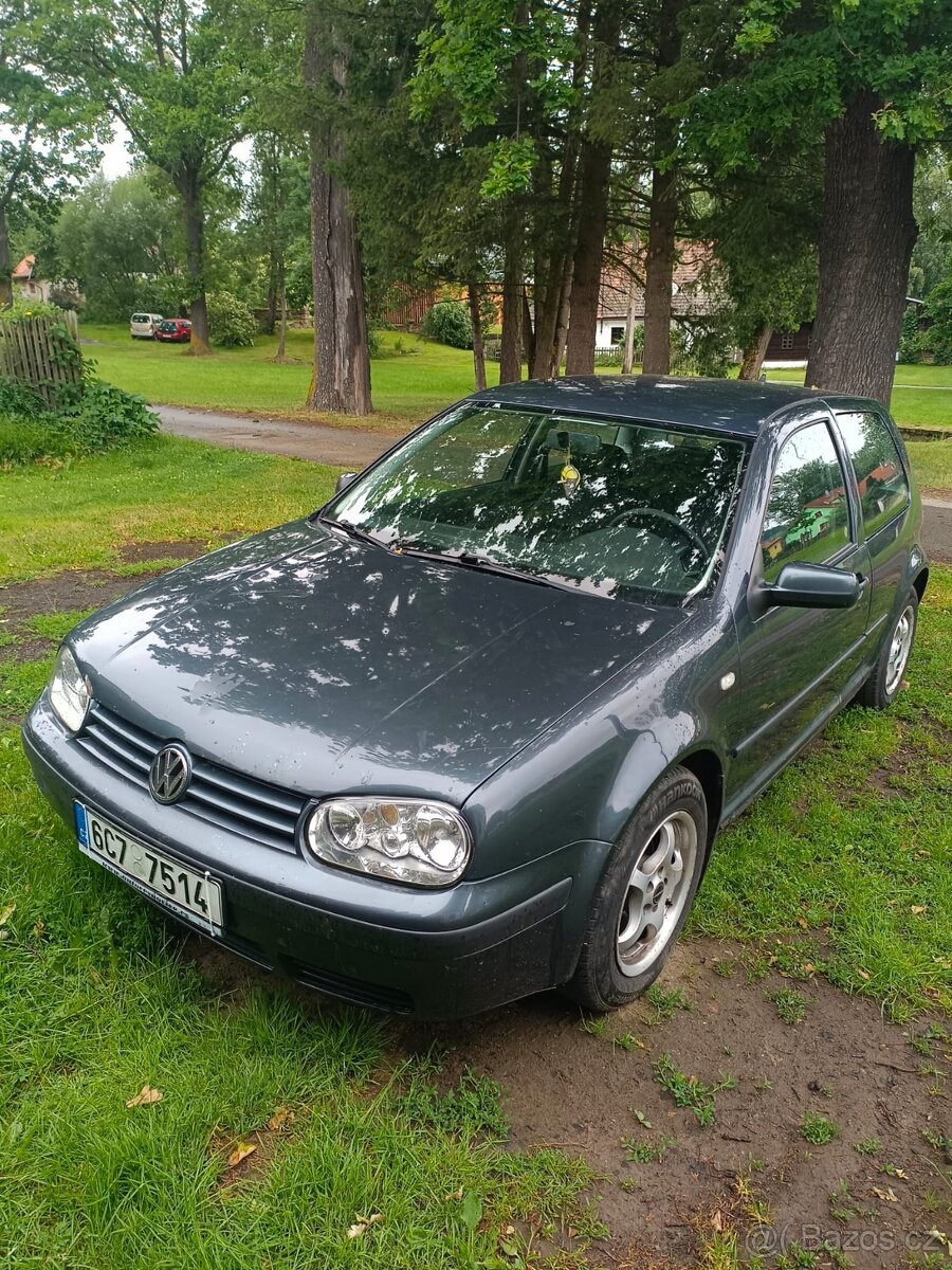 VW Golf IV 1.4 16V benzín