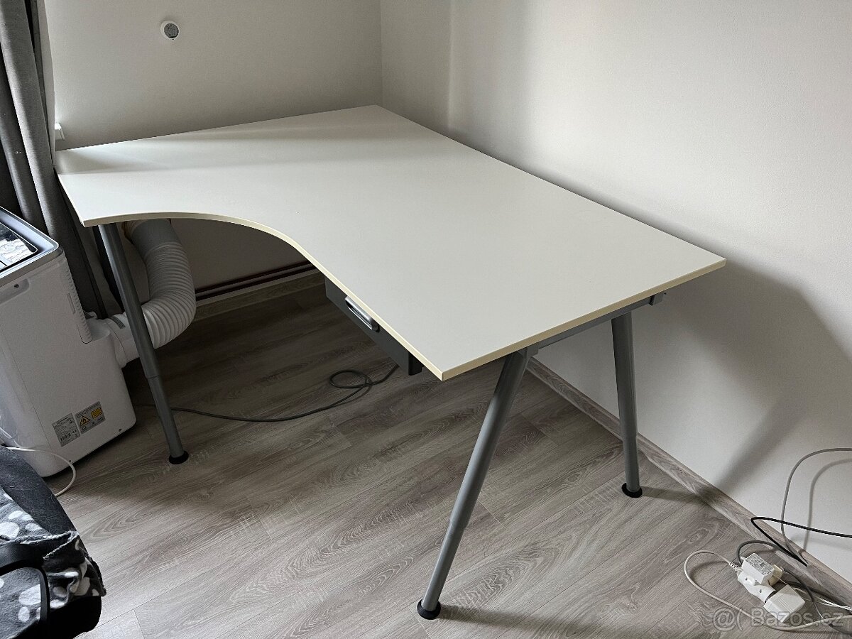 Stůl IKEA GALANT 160x120