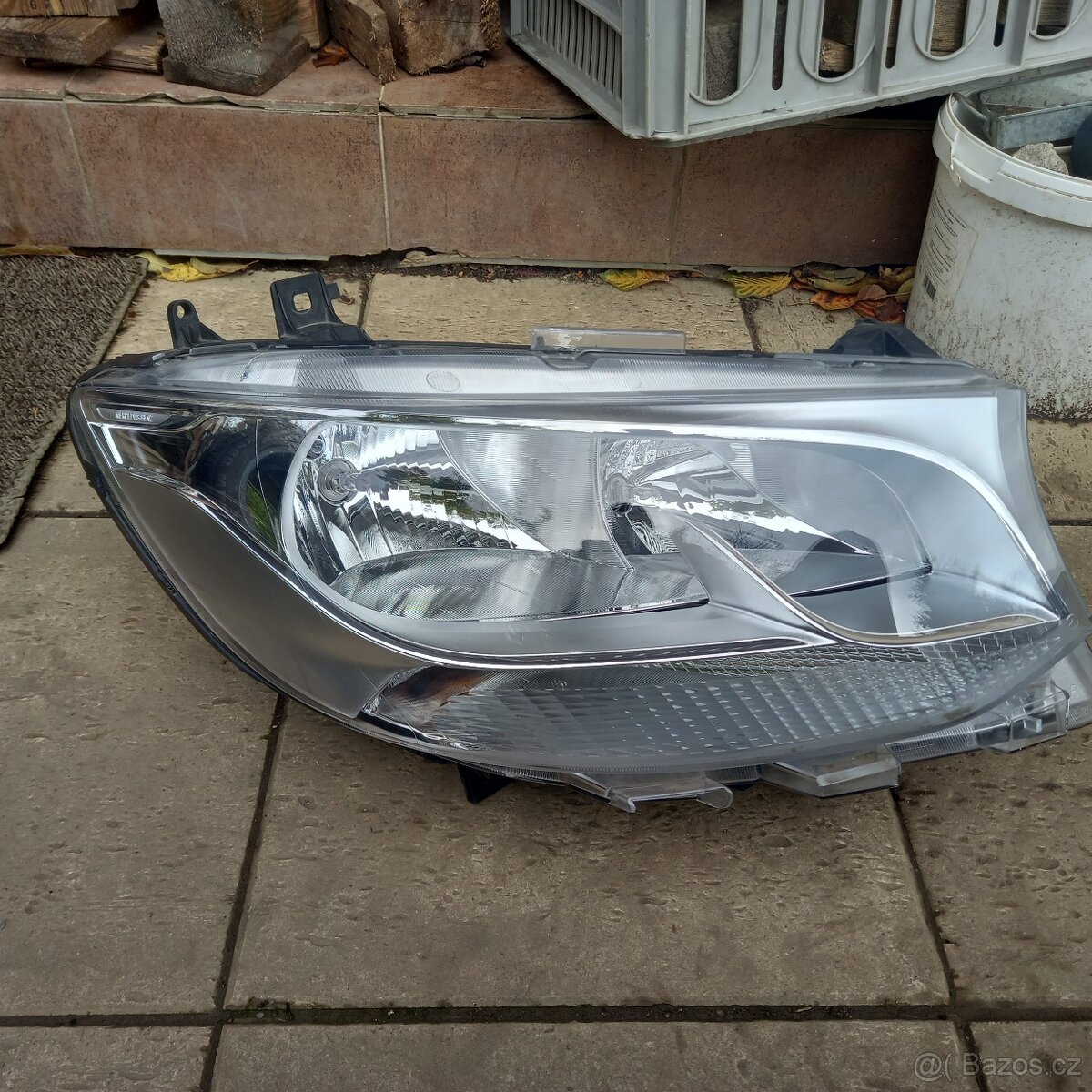 Mercedes sprinter w910 svetlo