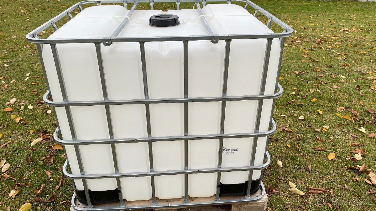 Nádrž na vodu 1000 L