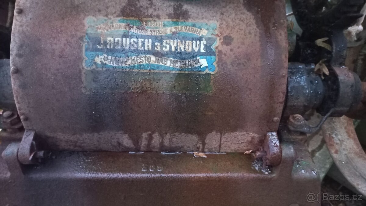 Válcový šrotovník