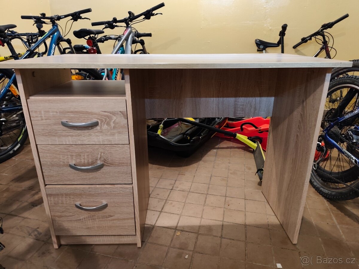 Psací stůl pro děti