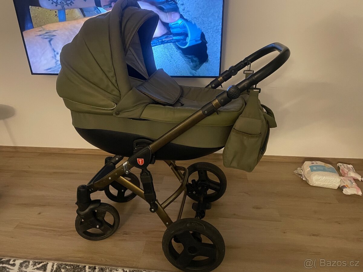 Prodáme kočárek tudor