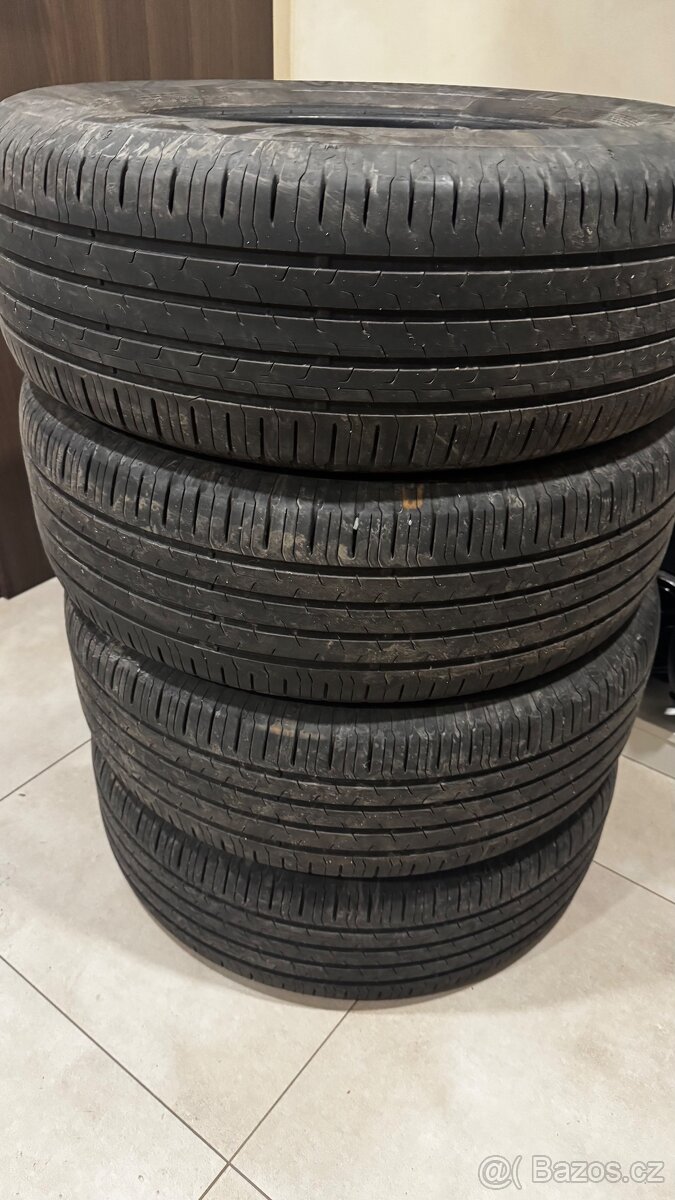 Sada pneu Continental 235/65/17 108V