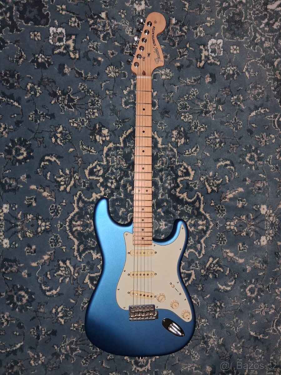 FENDER STRATOCASTER USA