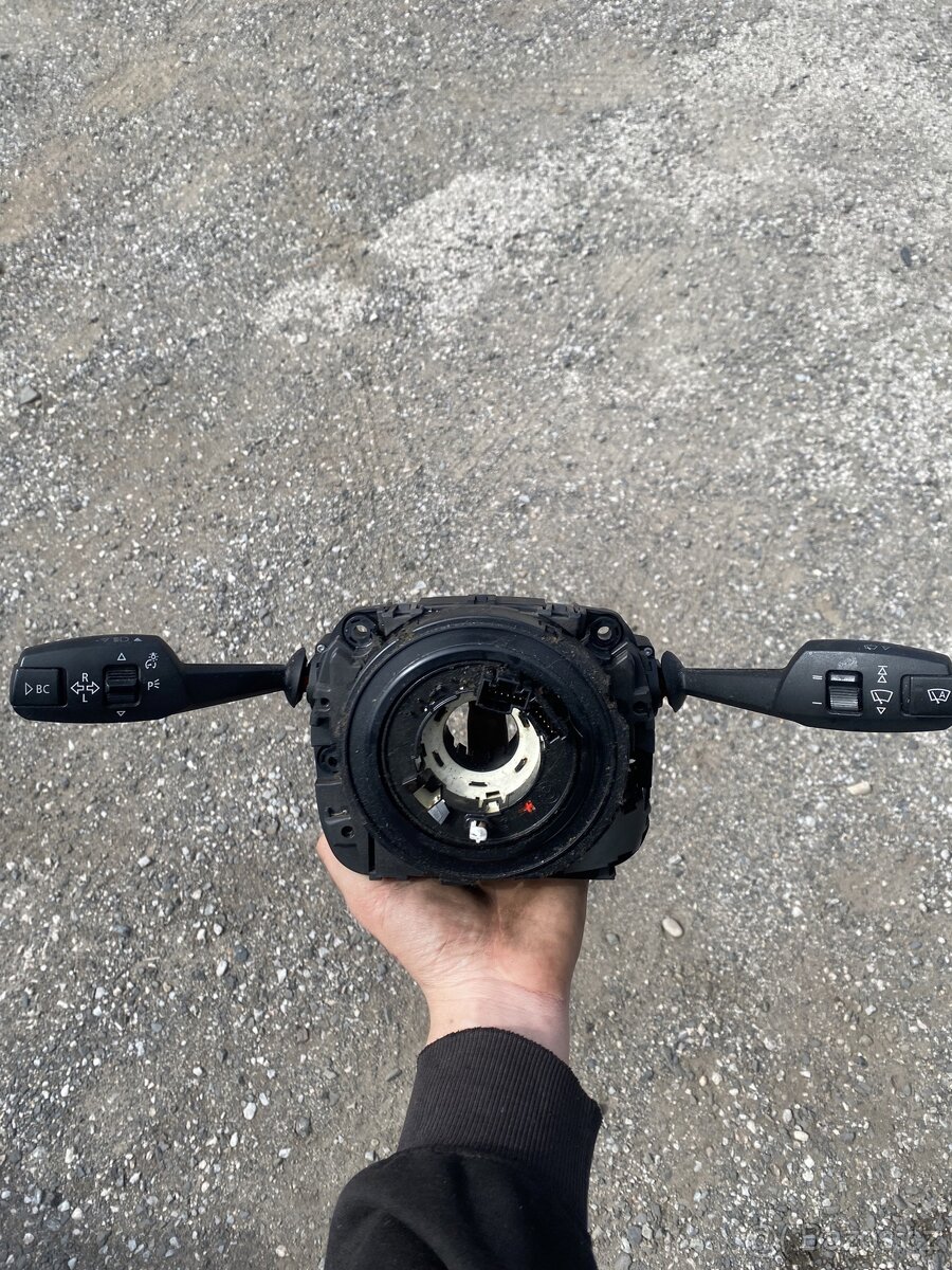 Kroužek pod volant bmw e90