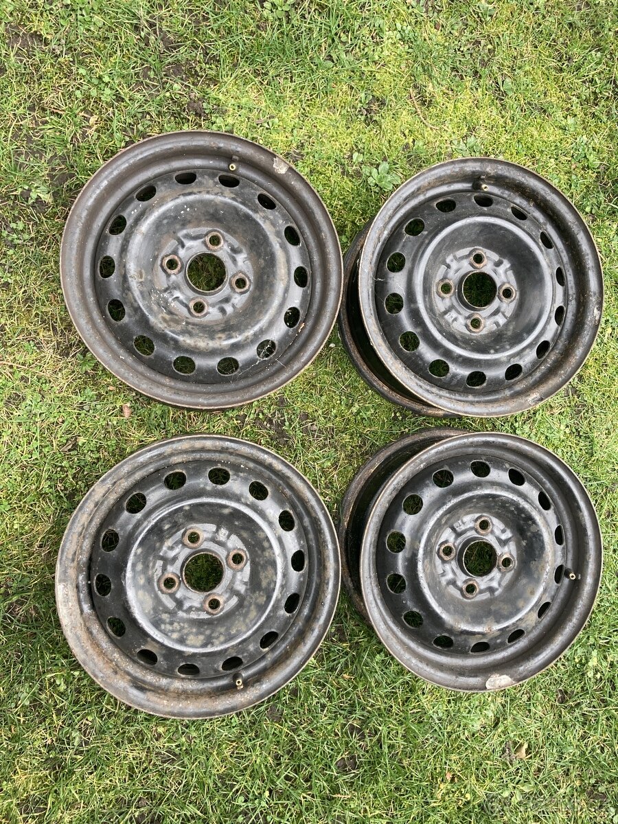 Plecháče 4x100, střed 54,1 mm