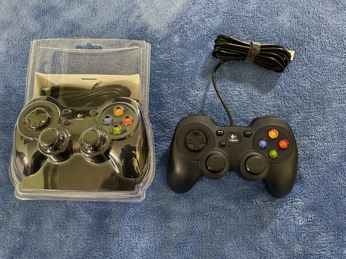 2x Gamepad Logitech F310