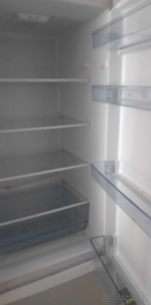 Lednička značka beko