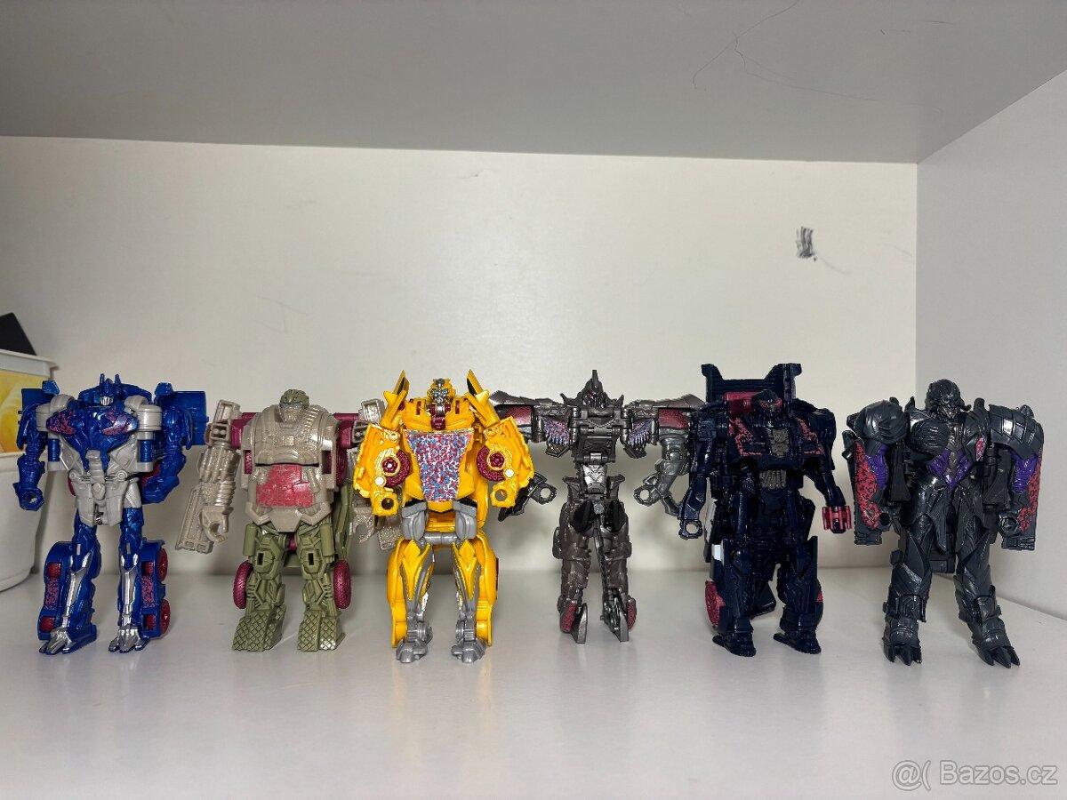 Transformers set 6 figurek - Auta, Stíhačka, Dinosaurus
