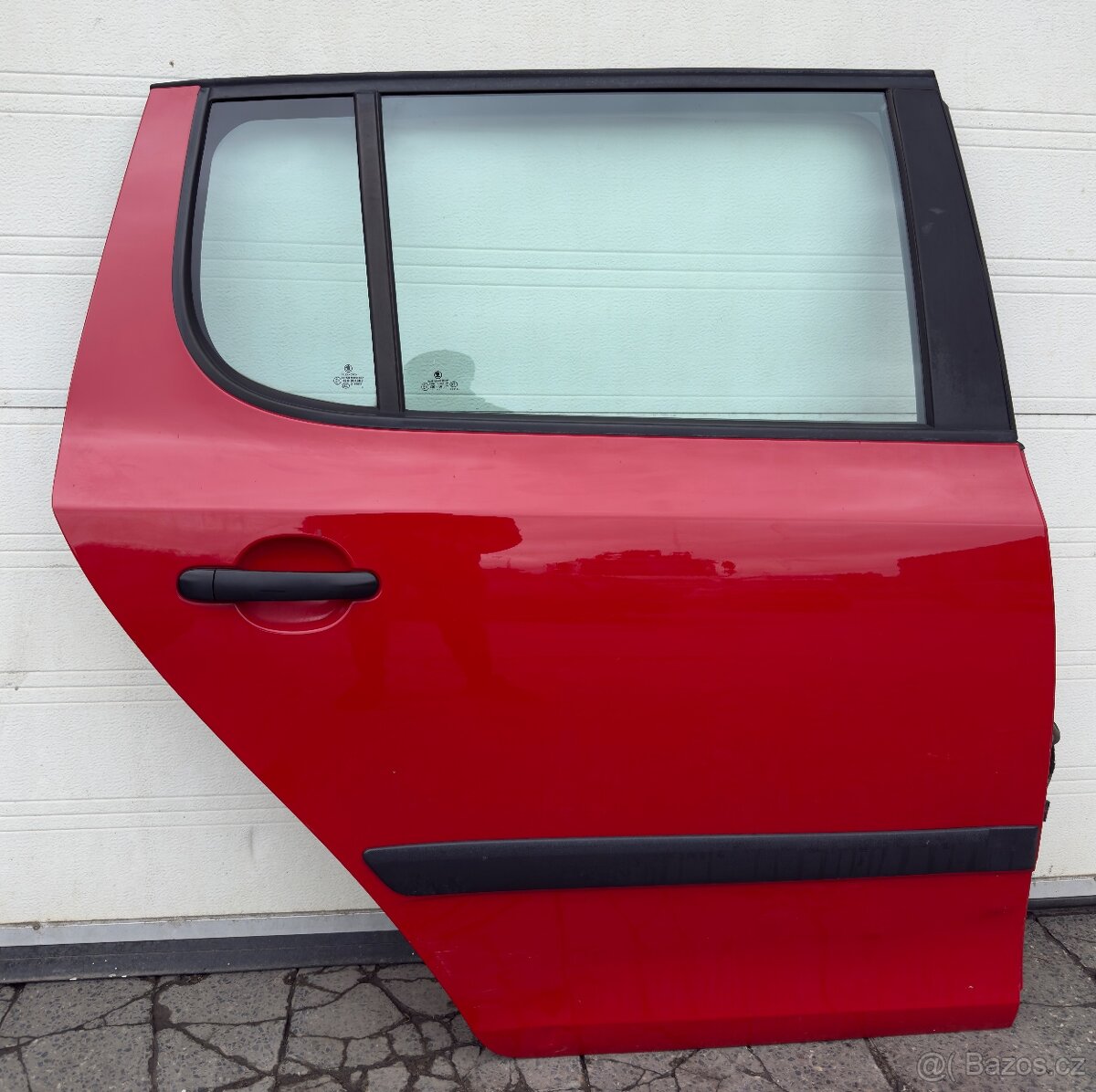Škoda Fabia 2, práve zadni dvere KOMPLETNÍ, LF3K