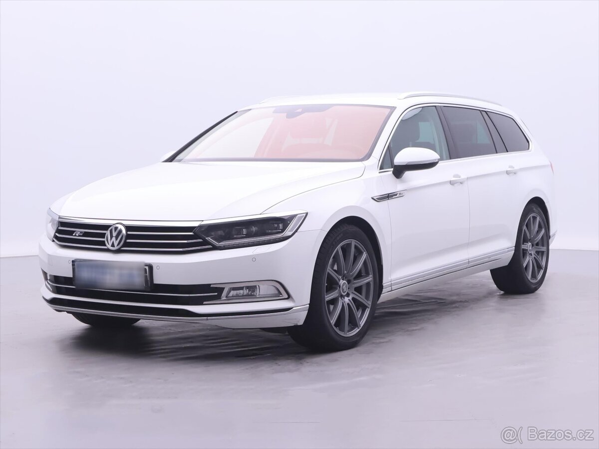 Volkswagen Passat 2,0 TDI 140kW DSG R-line (2015)