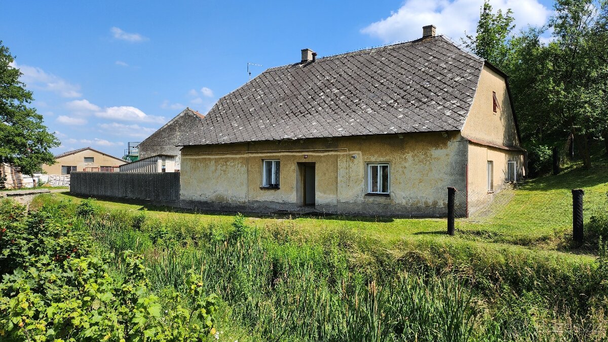 Prodám rodinný dům 110m², pozemek 1220m², včetně rybníku