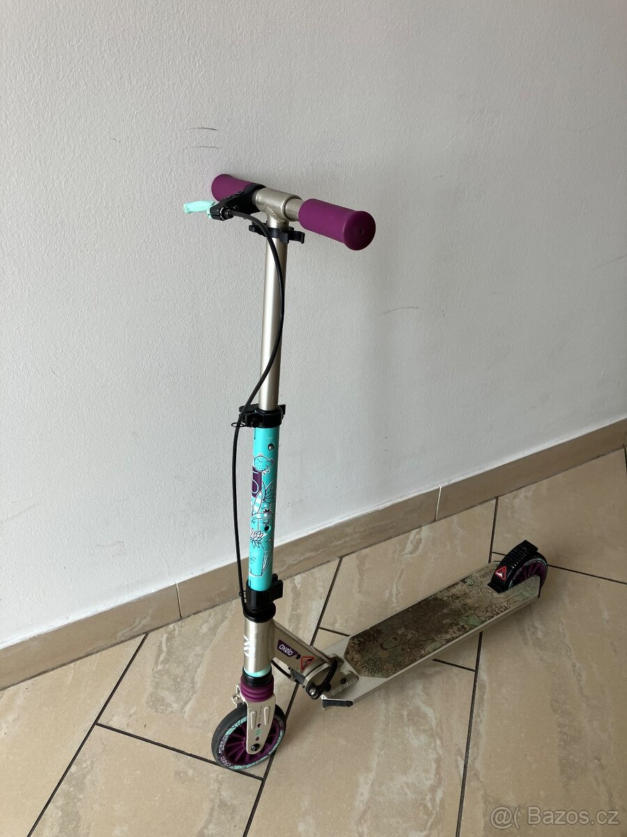 Koloběžka freestylová Oxelo Mid5 Girl Cactus 6-9 let