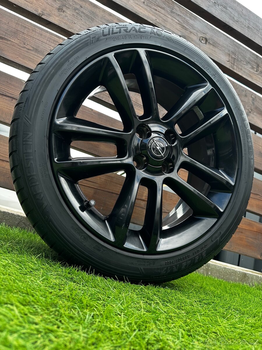 Alu kola 4x100 r17 s letnim pneu (crsop)