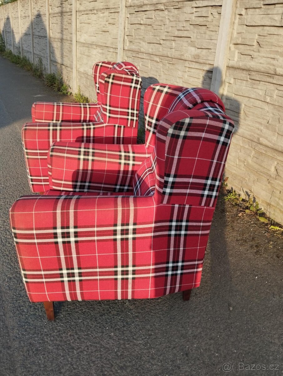 Křesla ušák, krásný stav