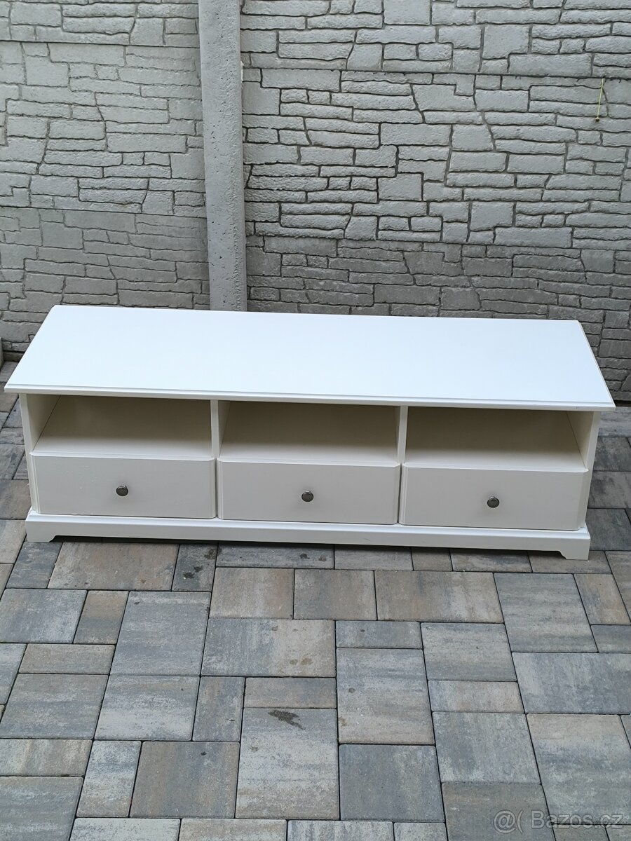 Prodám TV stolek IKEA Liatorp
