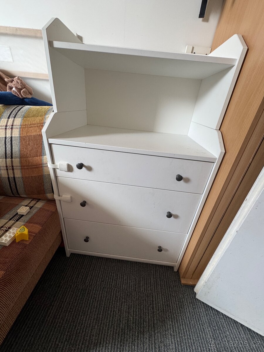 Skříně Hauga IKEA