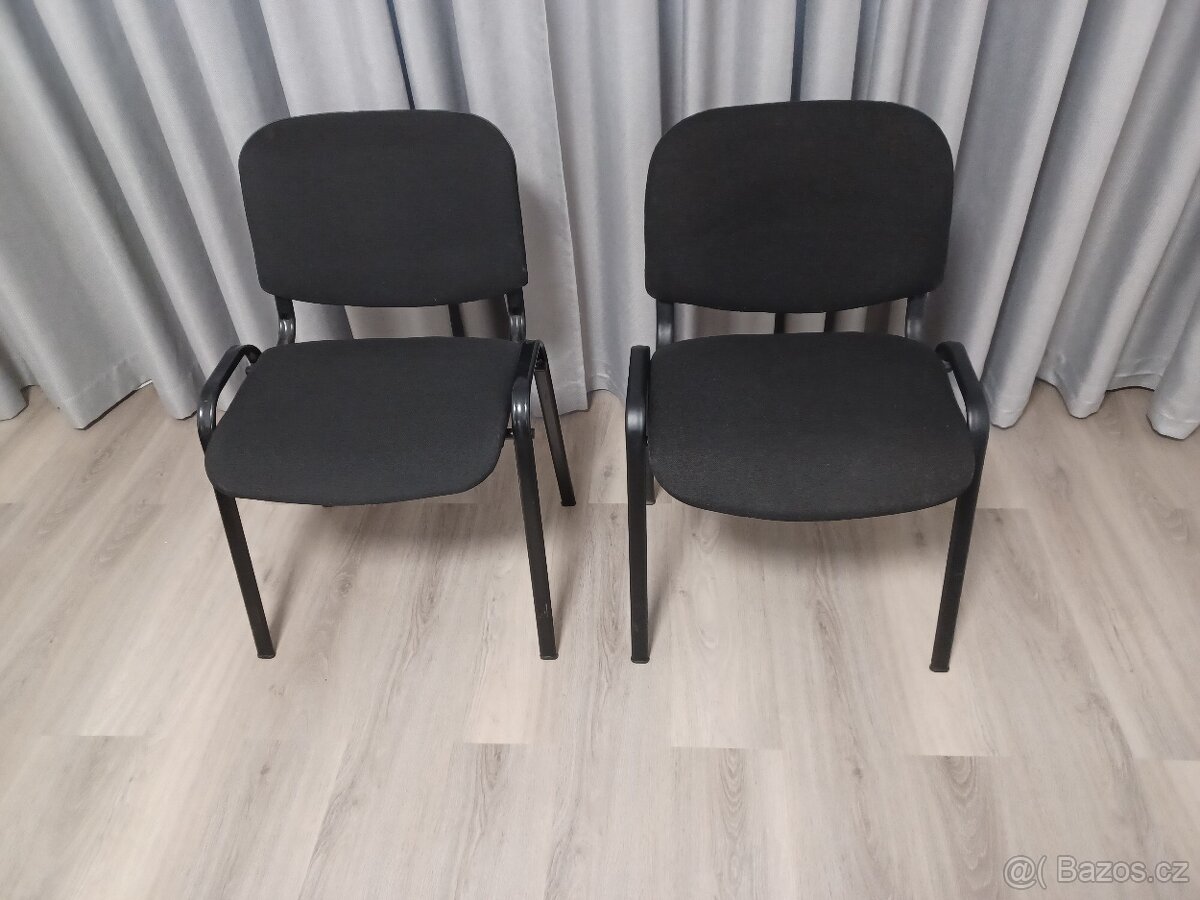 Židle stohovatelná