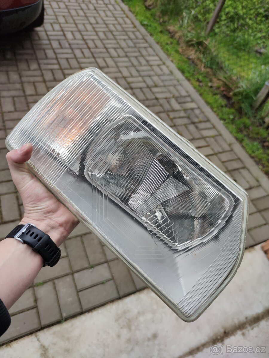 Škoda Favorit přední levé světlo