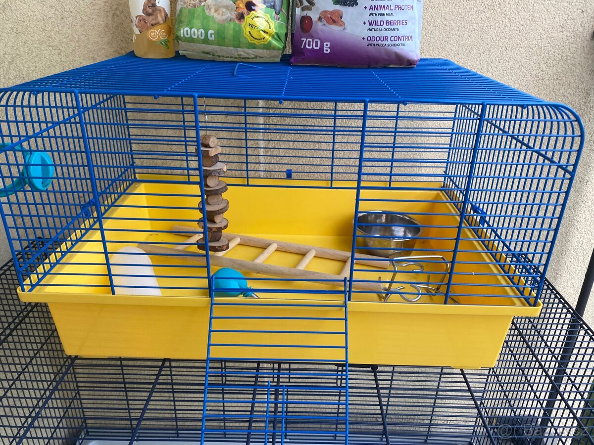 2 klece s pítkama pro drobné hlodavce