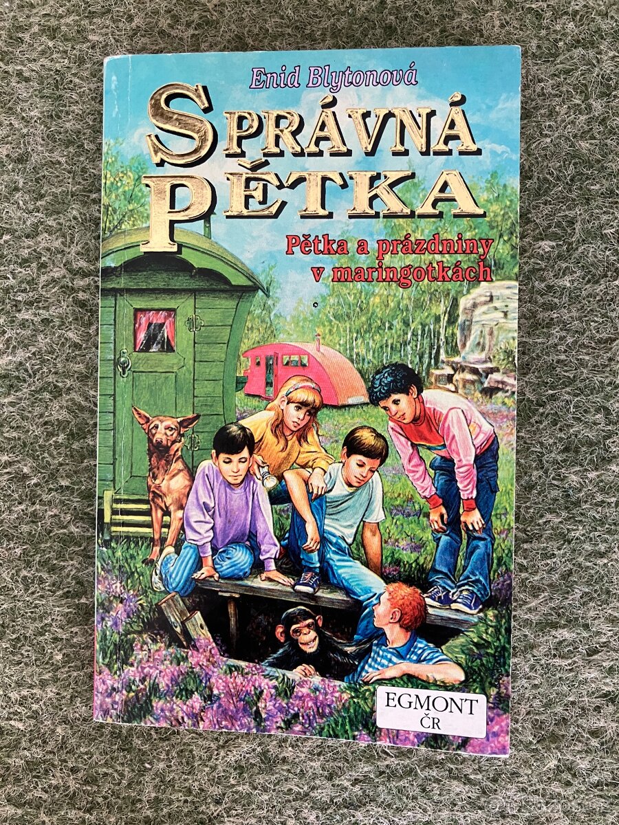 Pětka a prázdniny v maringotkách
