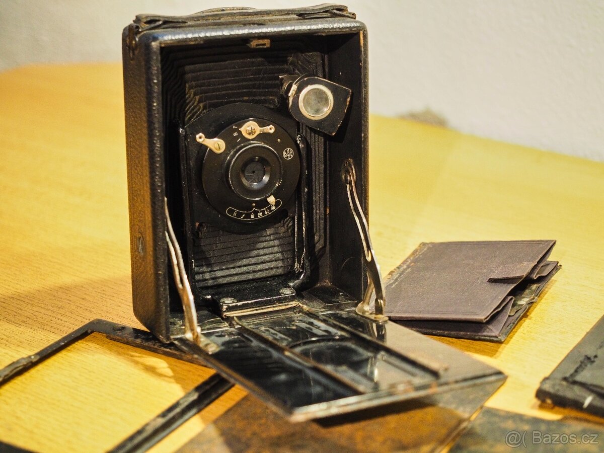 Historický fotoaparát AGC VARIO