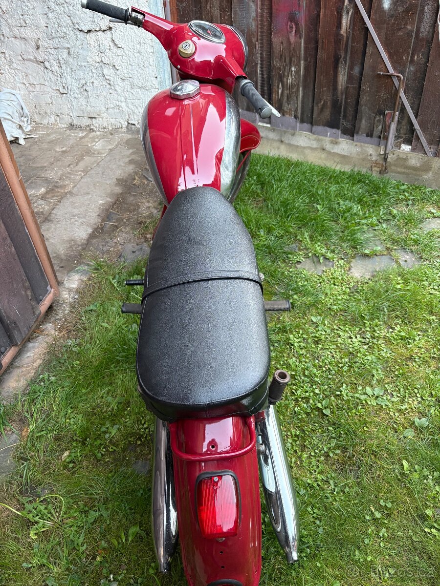 Jawa 250 559