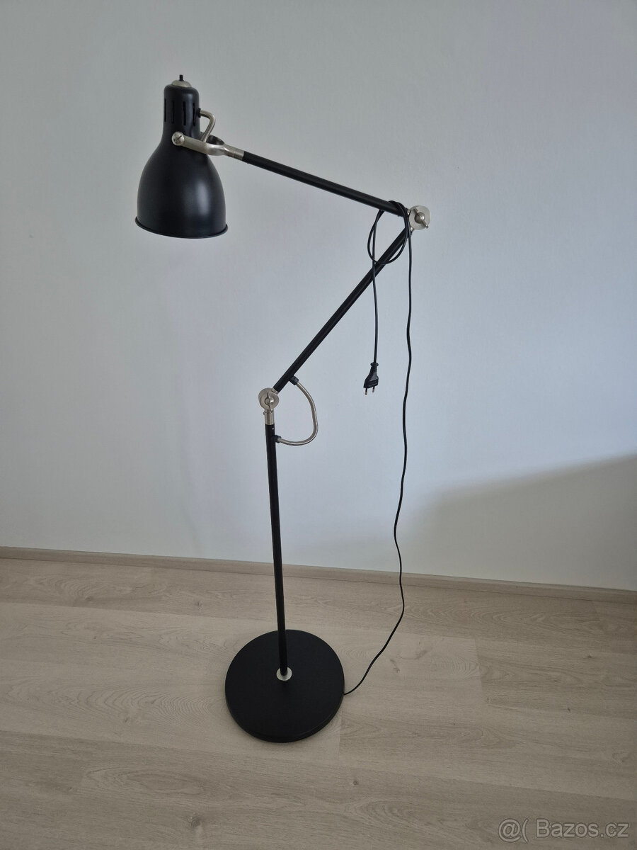 Stojací lampa IKEA ARÖD