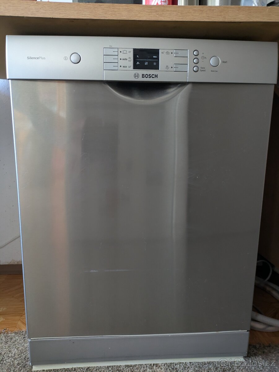 Myčka na nádobí Bosch