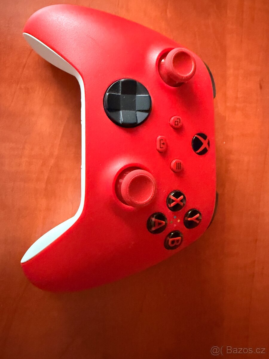 Xbox Wireless Controller - červený