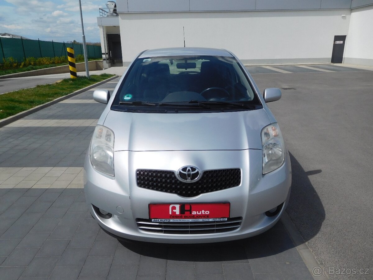 Toyota Yaris 1.0 VVTi Base, 51 kW, Klima