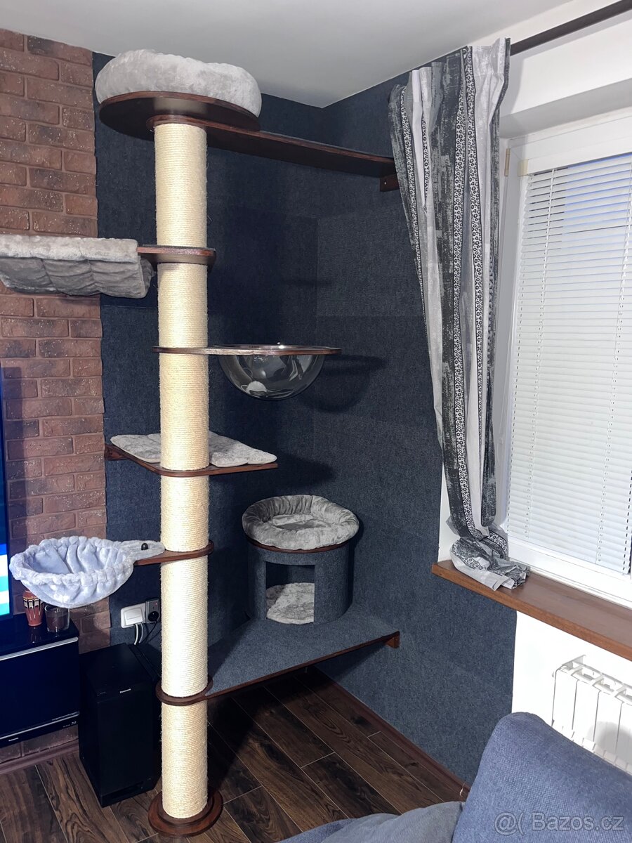 Kočičí strom / škrabadlo