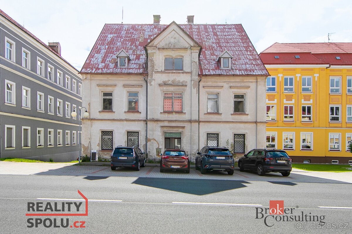 Prodej, komerční/ubytování, 520 m2, nám. J. Švermy, Kovářská