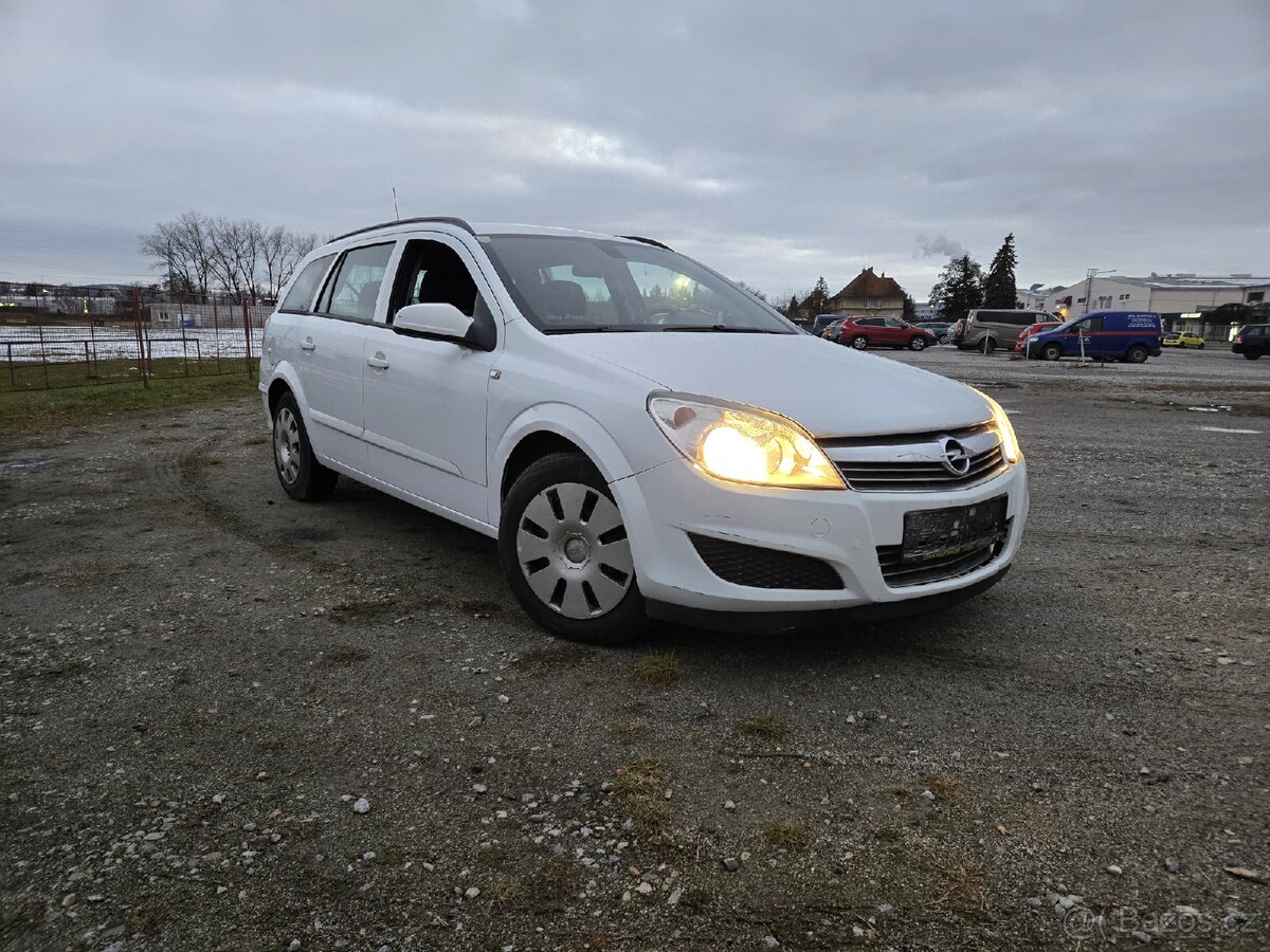 Opel Astra H,1.3 CDTi, 66kw, nová STK, rok 2008.