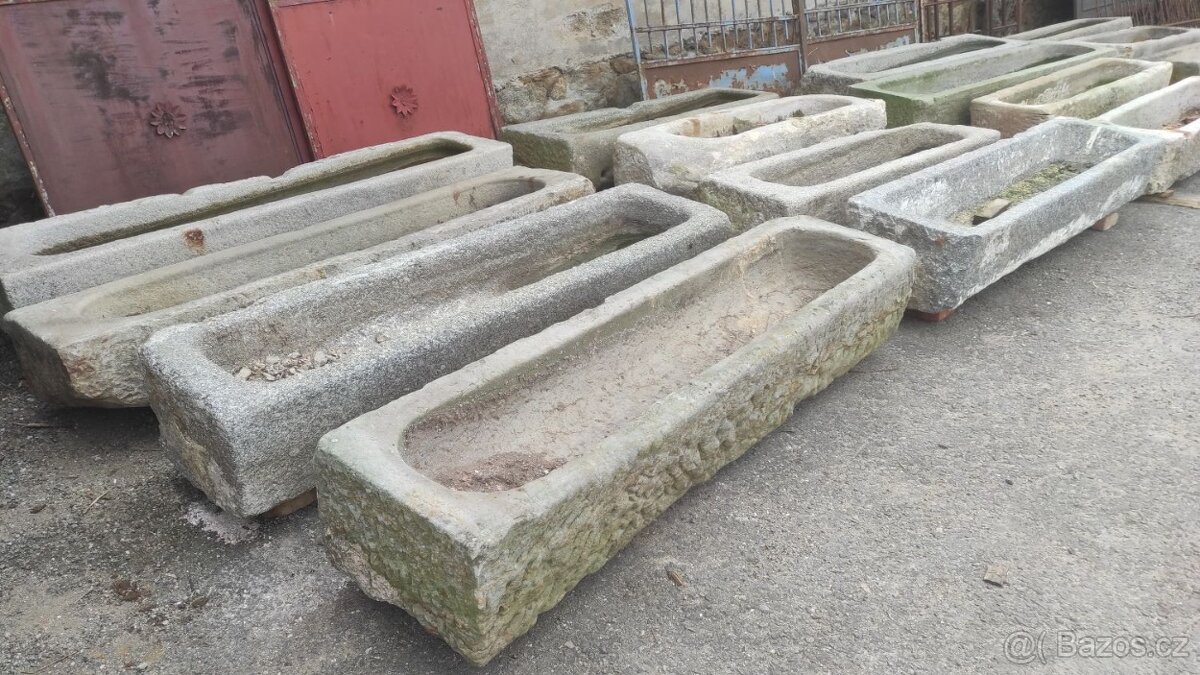 Stará kamenná koryta, žlaby, koryto, žlab, 40 ks