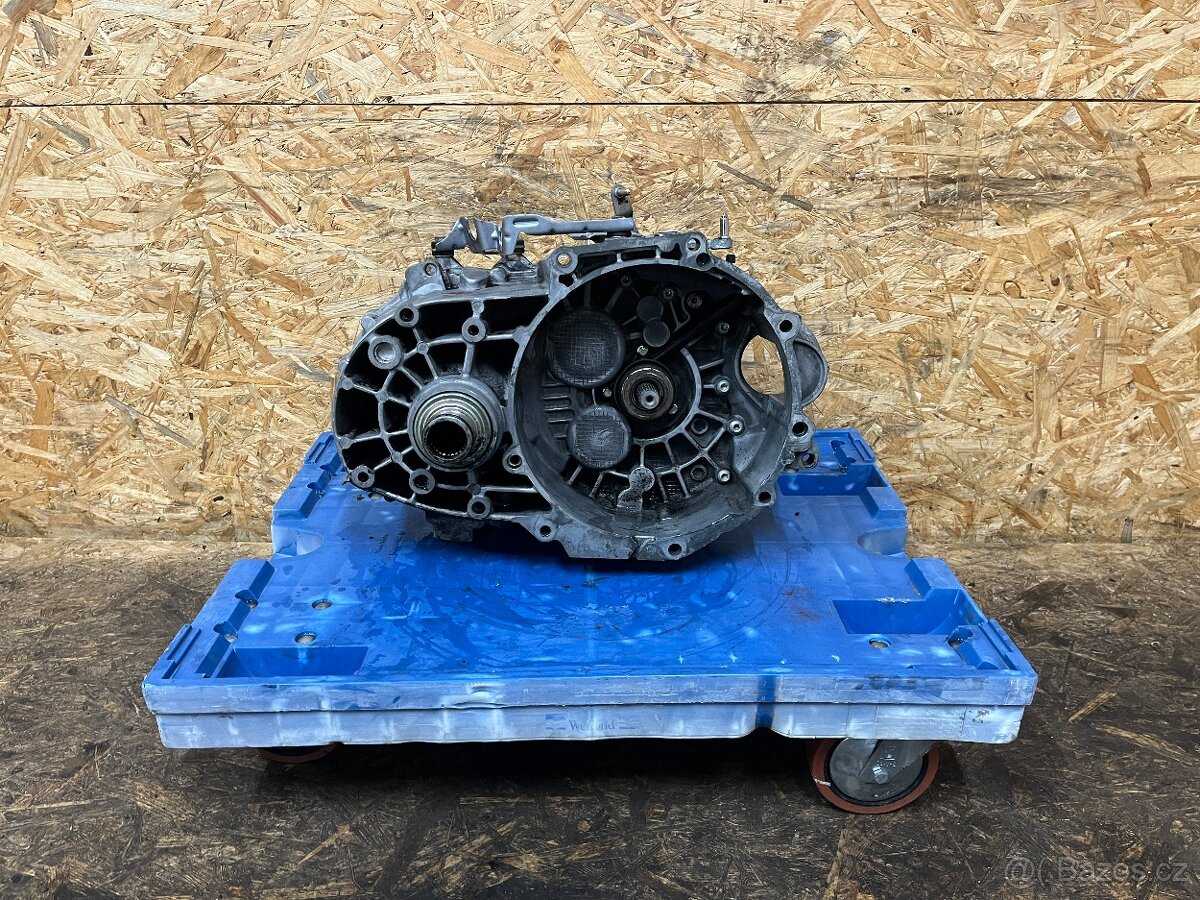 MANUÁLNÍ 6Q PŘEVODOVKA VW SHARAN 2.0 TDI JBN