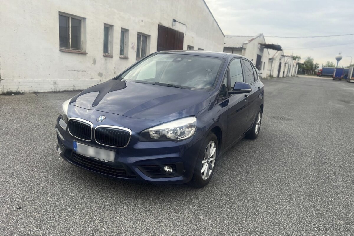 BMW 218d Active Tourer, 2014 – Automat, 150 koní, kamera