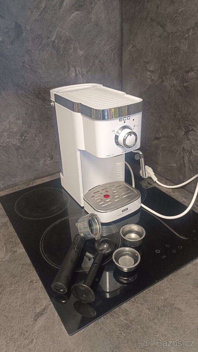 Pákový kávovar espresso ECG ESP 20301