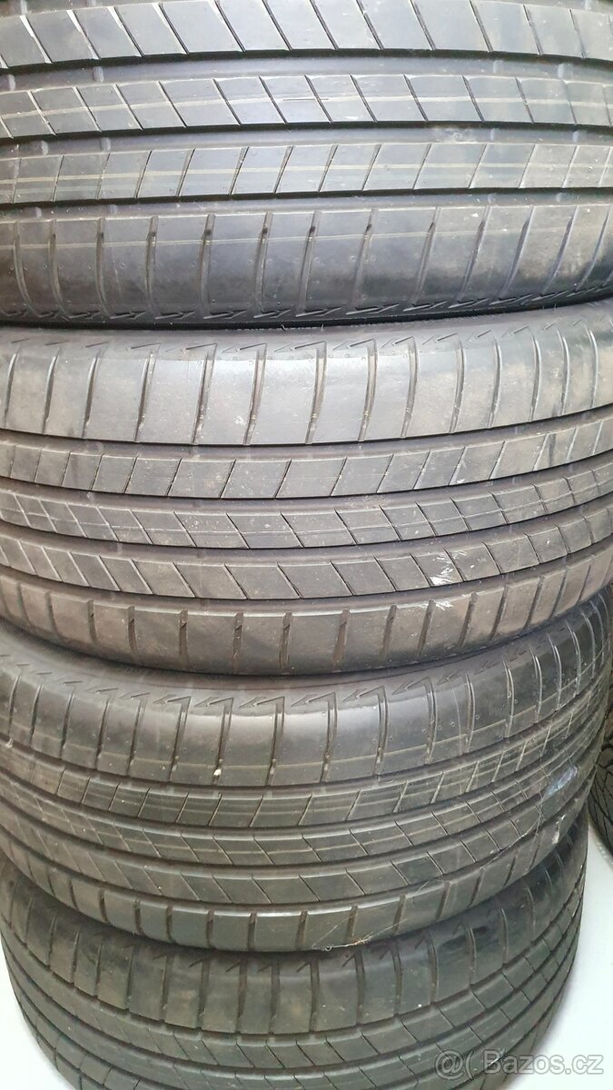 225/40/18 letni Bridgestone