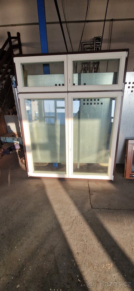 Prodám dřevěné okno