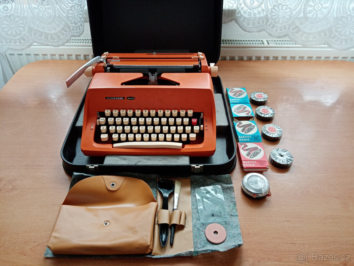 Psací stroj Consul 2223